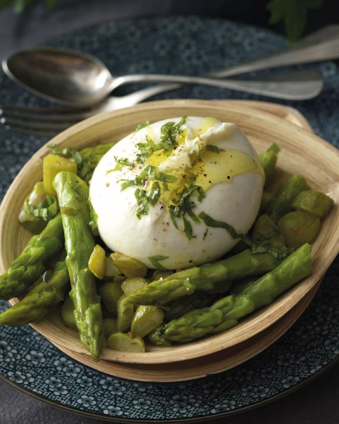 Sautéed Asparagus & Creamy Burrata